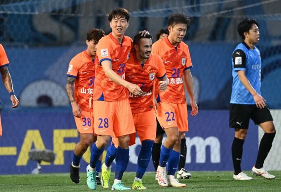 Nhận định soi kèo Dalian Yingbo vs Shandong Taishan lúc 18h00 ngày 19/7/2025